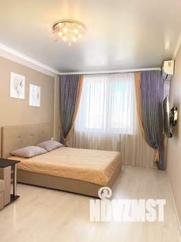1-к квартира, посуточно, 42м2, 15/21 этаж