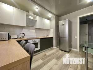 1-к квартира, посуточно, 38м2, 2/18 этаж