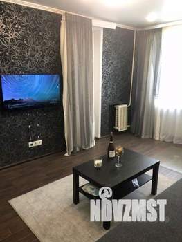 1-к квартира, посуточно, 43м2, 1/1 этаж