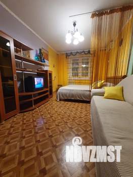 1-к квартира, посуточно, 35м2, 4/9 этаж