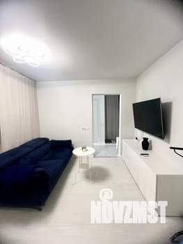 1-к квартира, посуточно, 38м2, 3/10 этаж