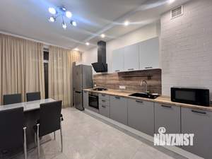 1-к квартира, на длительный срок, 52м2, 5/10 этаж