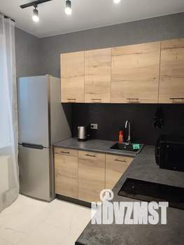 1-к квартира, посуточно, 38м2, 13/24 этаж