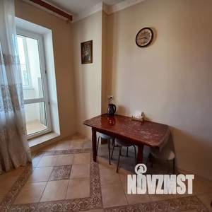 1-к квартира, посуточно, 43м2, 6/9 этаж