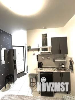Студия квартира, посуточно, 15м2, 1/4 этаж