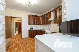 1-к квартира, посуточно, 53м2, 1/1 этаж