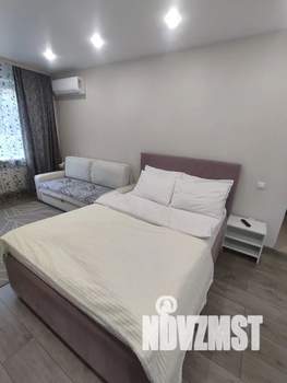 1-к квартира, посуточно, 39м2, 1/10 этаж