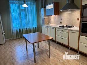 1-к квартира, на длительный срок, 65м2, 4/5 этаж