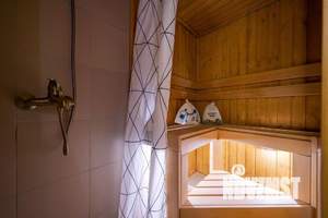 2-к квартира, посуточно, 49м2, 1/1 этаж