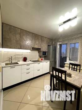 1-к квартира, посуточно, 41м2, 7/10 этаж