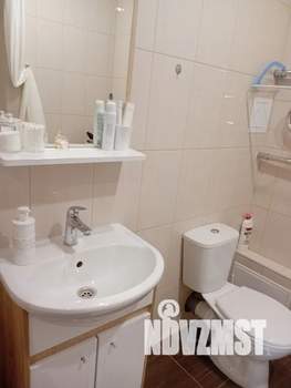 Студия квартира, посуточно, 35м2, 6/19 этаж