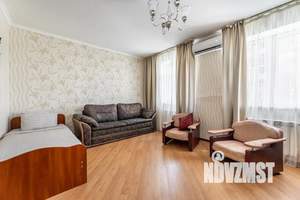 1-к квартира, посуточно, 39м2, 4/17 этаж