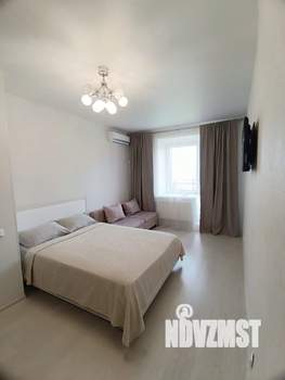 1-к квартира, посуточно, 37м2, 7/10 этаж