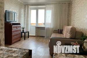 1-к квартира, посуточно, 52м2, 8/10 этаж