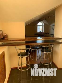 Студия квартира, посуточно, 40м2, 4/4 этаж