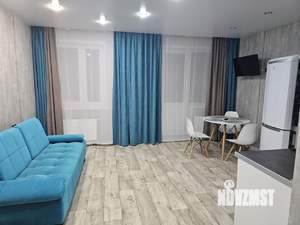 Студия квартира, посуточно, 28м2, 15/25 этаж