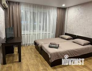 1-к квартира, посуточно, 36м2, 1/10 этаж