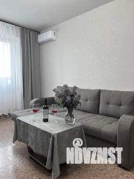 1-к квартира, посуточно, 36м2, 3/10 этаж