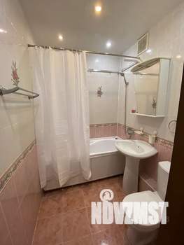 1-к квартира, посуточно, 44м2, 4/9 этаж