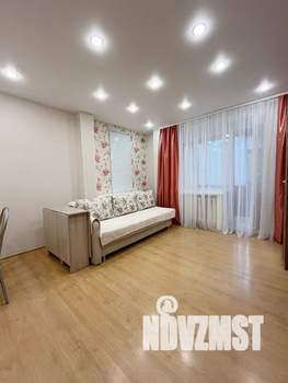 1-к квартира, посуточно, 40м2, 1/6 этаж