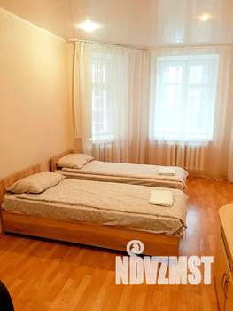 1-к квартира, посуточно, 40м2, 3/10 этаж