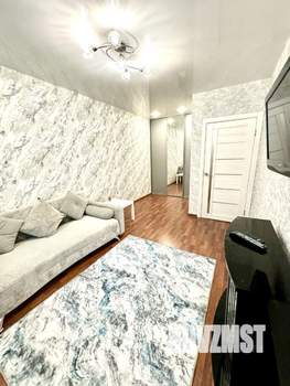 1-к квартира, посуточно, 38м2, 13/16 этаж