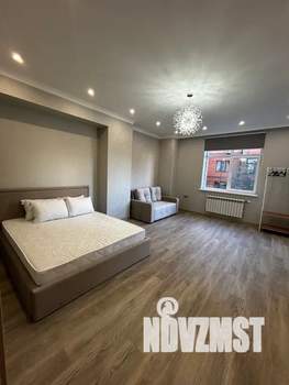 3-к квартира, посуточно, 125м2, 1/7 этаж