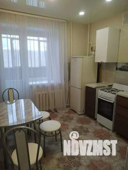 1-к квартира, посуточно, 40м2, 2/9 этаж