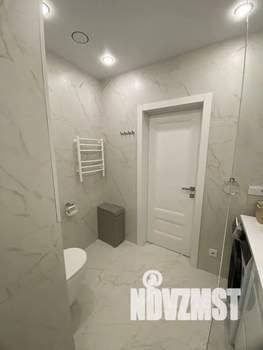 1-к квартира, посуточно, 42м2, 8/25 этаж