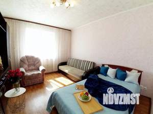 1-к квартира, посуточно, 42м2, 1/1 этаж