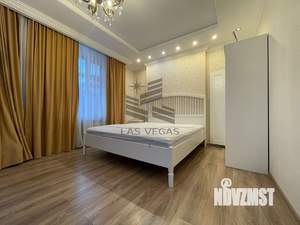 4-к квартира, на длительный срок, 135м2, 5/5 этаж