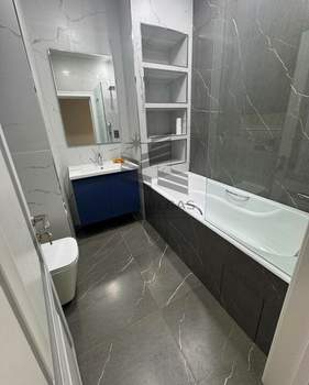 3-к квартира, на длительный срок, 130м2, 4/5 этаж