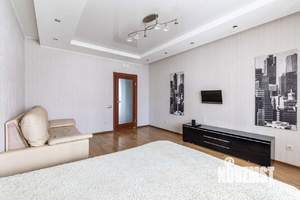 1-к квартира, посуточно, 48м2, 7/10 этаж