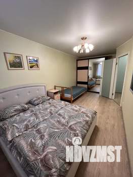 1-к квартира, посуточно, 38м2, 7/10 этаж