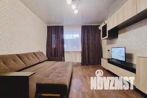 1-к квартира, посуточно, 38м2, 4/10 этаж