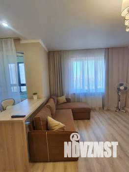 Студия квартира, посуточно, 30м2, 11/19 этаж