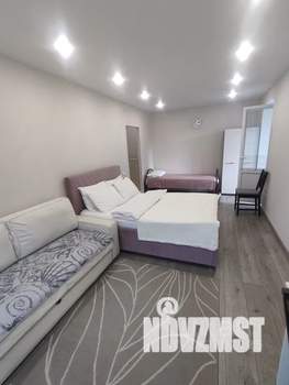 1-к квартира, посуточно, 39м2, 1/10 этаж