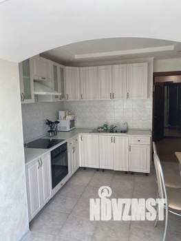 1-к квартира, посуточно, 38м2, 4/14 этаж