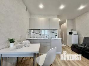 Студия квартира, посуточно, 30м2, 3/10 этаж