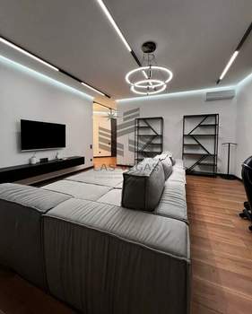 3-к квартира, на длительный срок, 120м2, 4/5 этаж