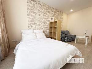 1-к квартира, посуточно, 42м2, 17/22 этаж