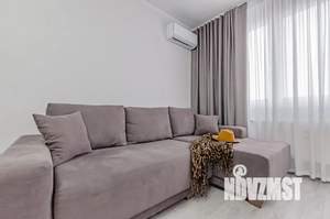 1-к квартира, посуточно, 38м2, 19/19 этаж