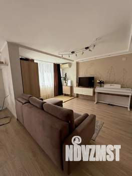 1-к квартира, посуточно, 40м2, 4/13 этаж