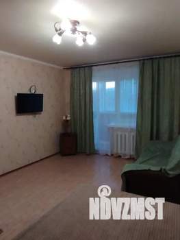 1-к квартира, посуточно, 36м2, 2/9 этаж