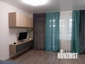 Студия квартира, посуточно, 29м2, 1/9 этаж