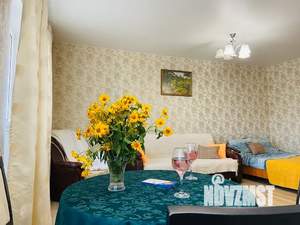 1-к квартира, посуточно, 38м2, 3/6 этаж