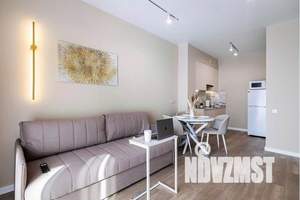 1-к квартира, посуточно, 38м2, 13/20 этаж