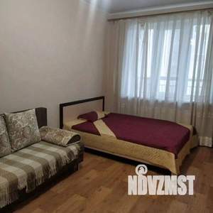 1-к квартира, посуточно, 39м2, 1/1 этаж