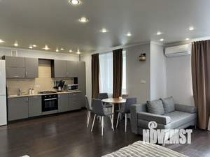 Студия квартира, посуточно, 54м2, 6/10 этаж