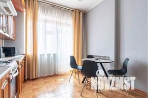 1-к квартира, посуточно, 52м2, 2/4 этаж